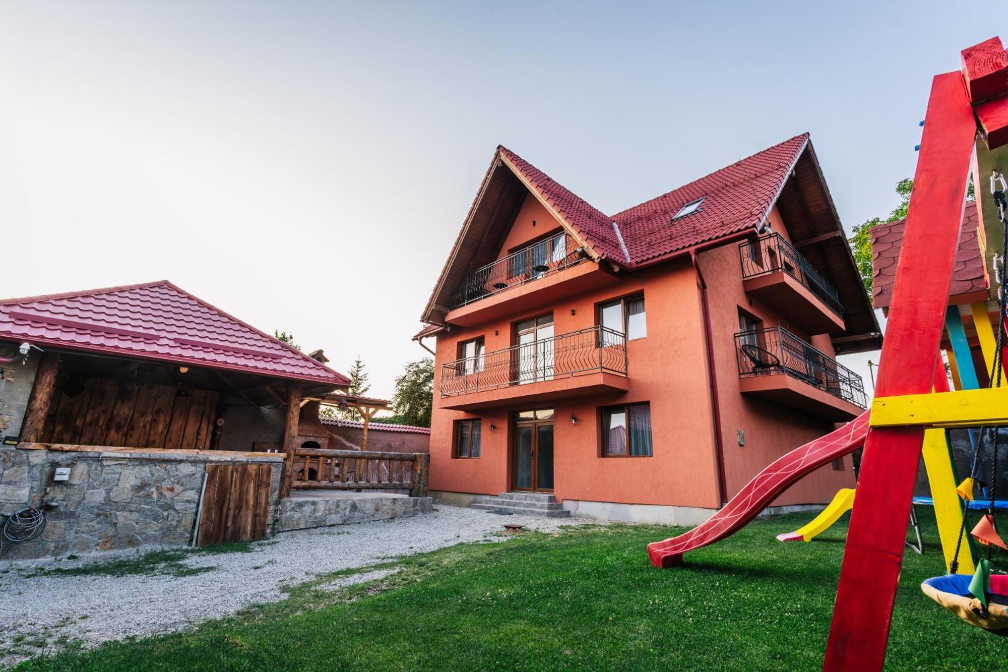 Вилла Casa Diana Rasnov Экстерьер фото