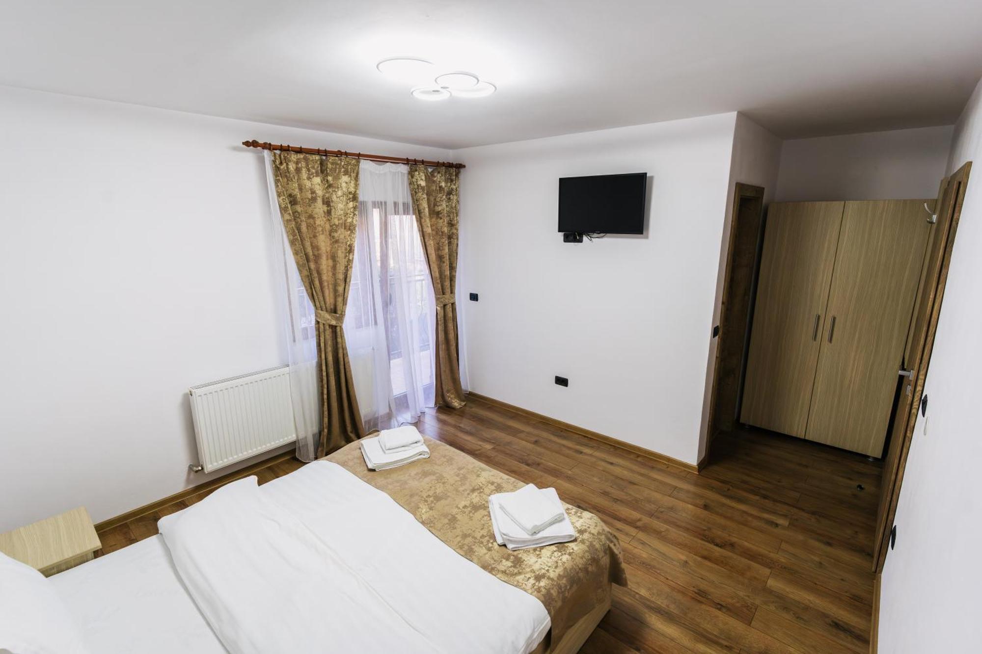Вилла Casa Diana Rasnov Экстерьер фото